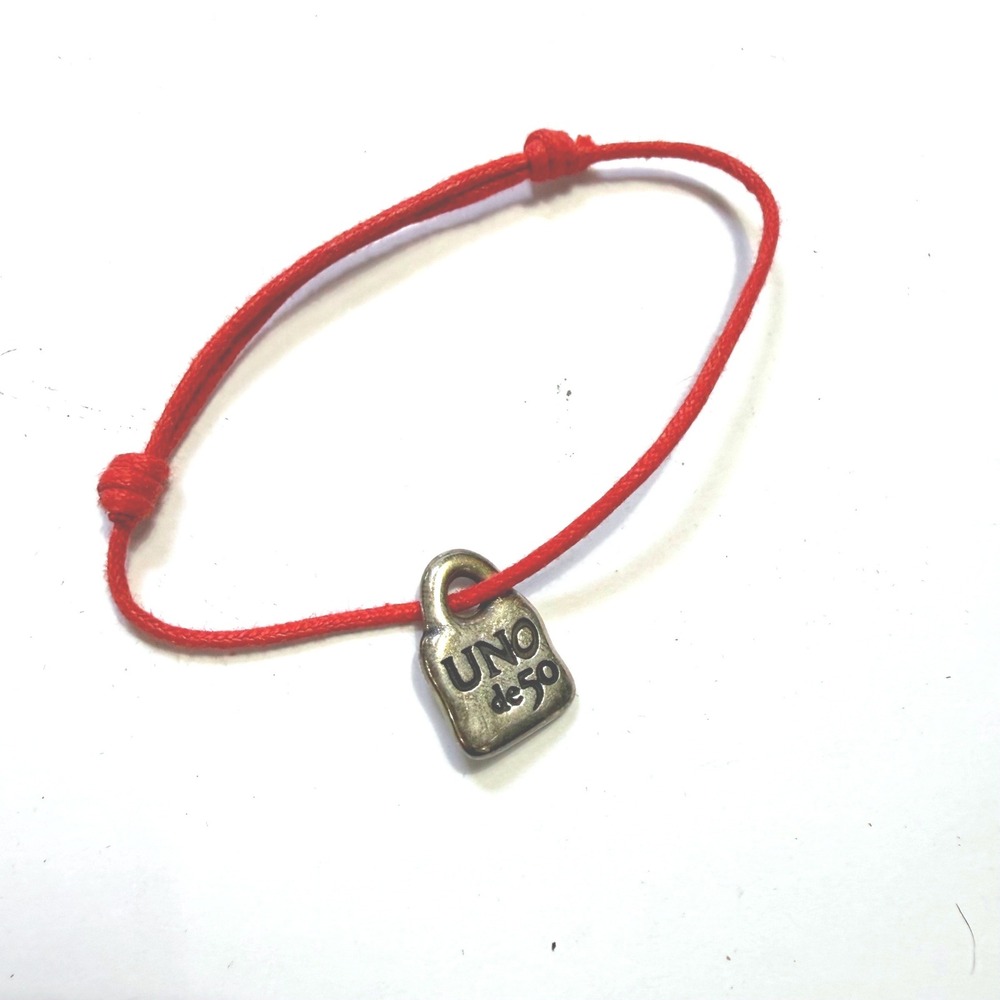 Uno de 50 Red Adjustable Cord Bracelet Silver Plated Padlock Charm Spain Made